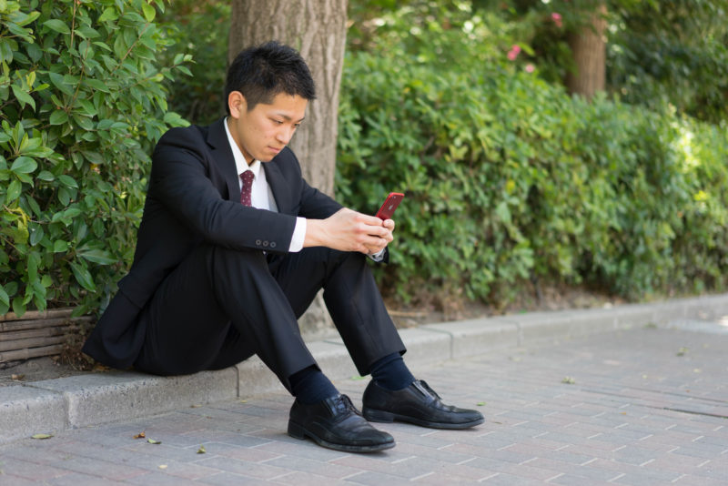 就活に学歴は関係あるに決まってる。自信が無いならその分、努力するしかない。